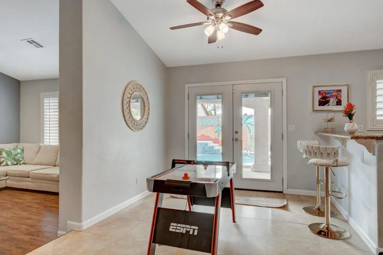 Villa Mirage Pool House - Heart Of Lv, Swimming Pool, Games, Heavenly Relaxation Las Vegas